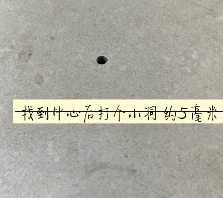 江汉瓷砖空鼓维修公司专业解答在瓷砖铺贴过程中，如果砂料搅拌不均匀，将会带来以下问题